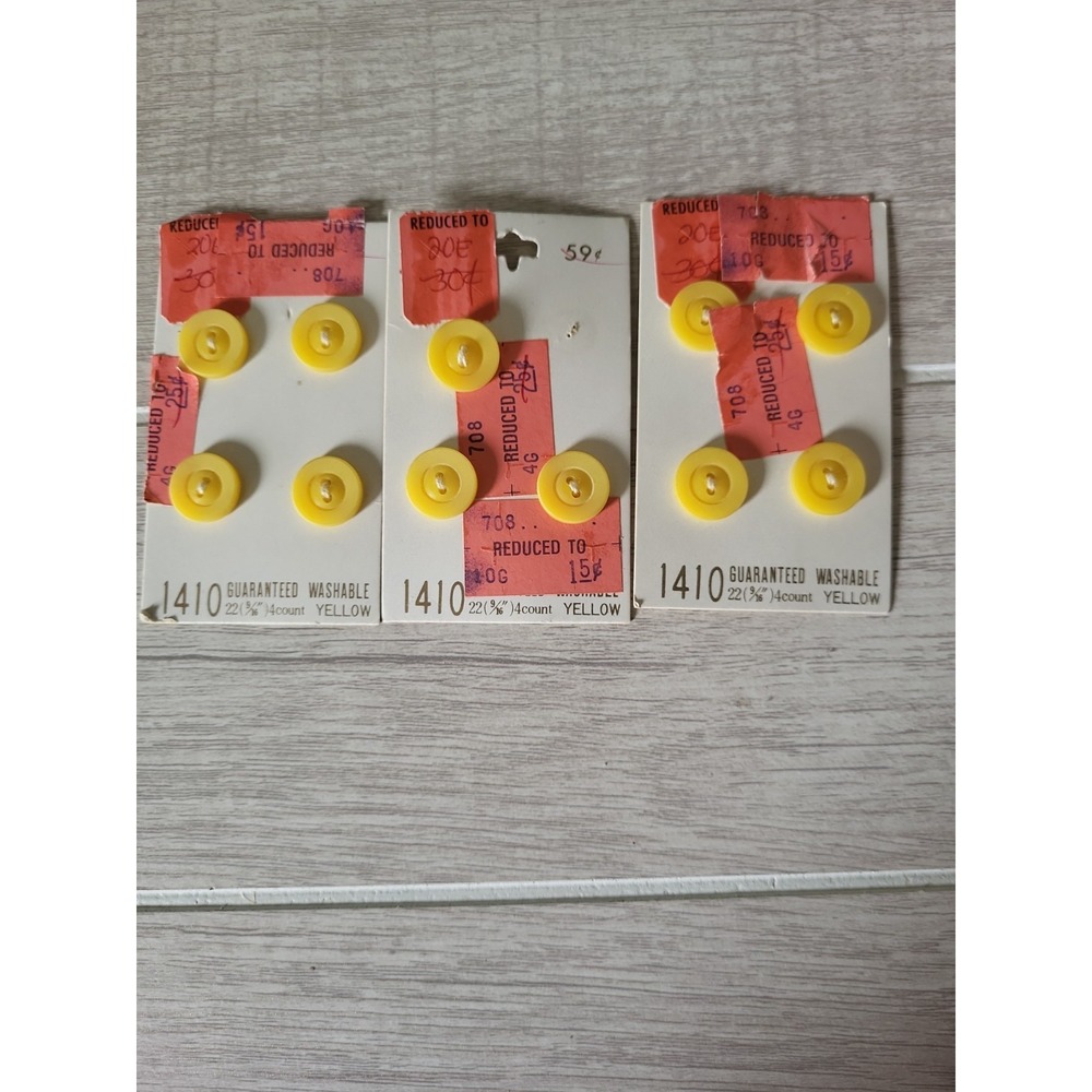 vintage 1410 yellow sewing buttons Le Chic Japan Arts Crafts Size 22‎ 9/16" 14mm